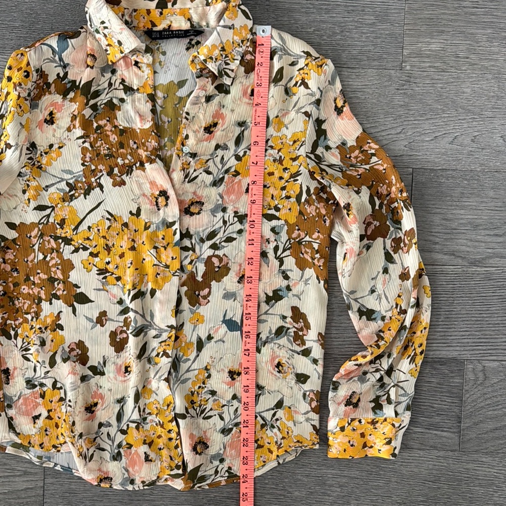 🌼ZARA🌼 Floral Plisse Button-Down Blouse, Size M - Picture 6 of 10